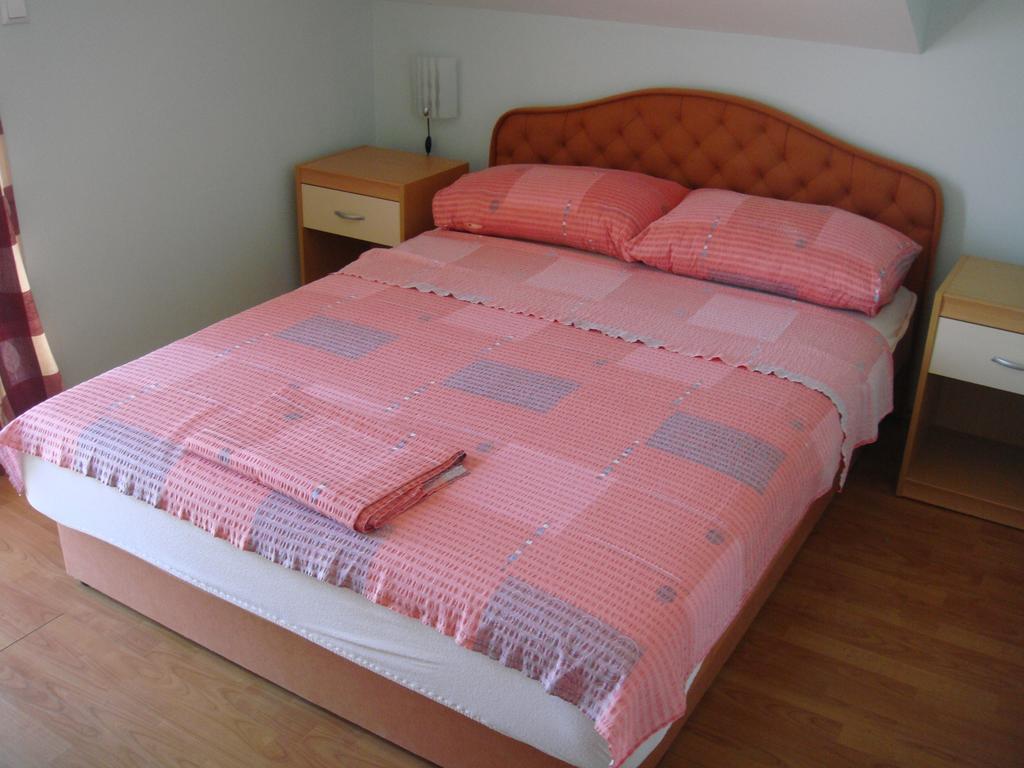 Apartments Villa Pirosi Оребич Номер фото